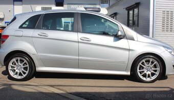 Mercedes-Benz B200 SportAutotronic Navi Alu Tažné 2x klíče - 2