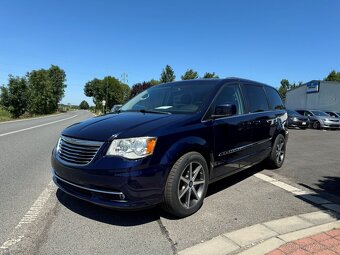 Chrysler Town & Country 3.6 RT LPG NAVI DVD 2013 - 2