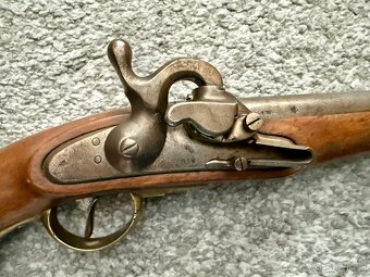 RU jezdecká pistole vz. 1851 - Augustin - 2