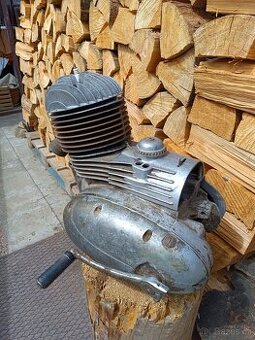 Motor ČZ 175 / 356 nebo skútr ČZ 501 - 2