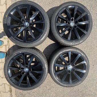 Originál alu Škoda Octavia 3 ALARIS 225/40 R18 - 2