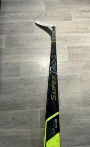 Hokejka CCM SuperTacks AS3 PRO Sr, 70 Flex, levá - P28 - 2
