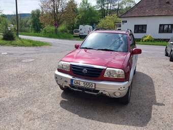 Suzuki Grand Vitara 2.0, benzín 4x4 - 2