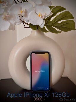 iPhone XR 128GB – skvělý stav + medvídkový kryt zdarma - 2