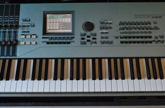 Yamaha Motif XS8 - 2