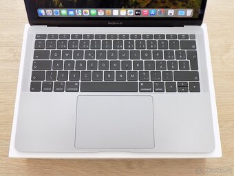 APPLE MacBook Air 13,3" (2019) / i5 / 16GB RAM / 512GB / CZ - 2