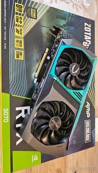 Zotac RTX 3070 8GB AMP Holo - 2