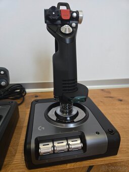 Joystick Logitech X52 HOTAS Professional - 2