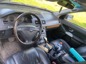 Volvo xc90 2.4td 5valec - 2