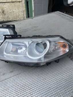 RENAULT MEGANE II FACE LIFT——PREDNI SVETLA - 2