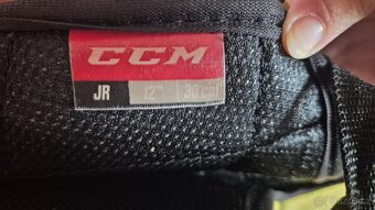Chrániče holení CCM Tacks vel12" - 2