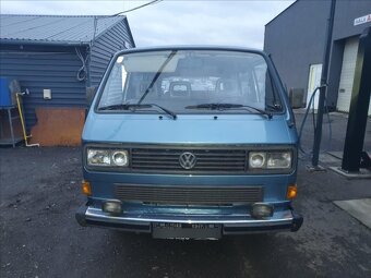 Volkswagen Caravelle 1,6 (1988) - 2