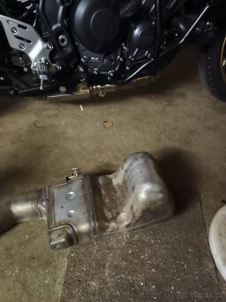 Prodám originální výfuk na Yamaha tracer9 - 2