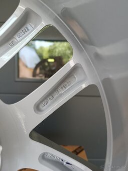 Jeep Grand Cherokee R18 - 2