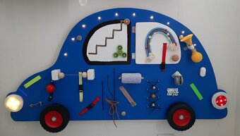 Interaktivní deska ve tvaru auta - activity board pro děti - 2