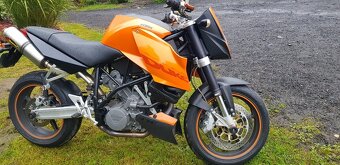 KTM 990 SUPERDUKE - 2
