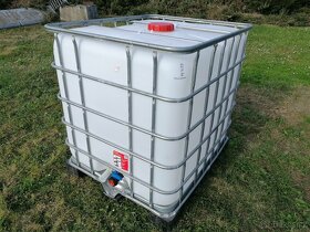 Nádrž na vodu 1000l - 2