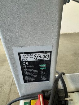 Šicí stroje a další vybavení - komplet i po kusech - 2