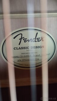 Dvanácti strunná kytara Fender - 2