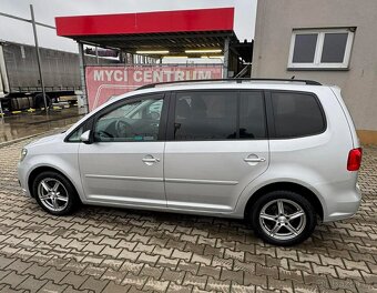 VW Touran 2.0 TDi - 2