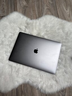 Apple MacBook Pro 15 2017 - 2