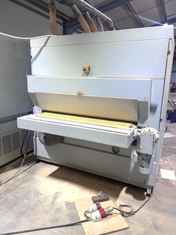 Širokopásová bruska BUTFERING Lucky - 2