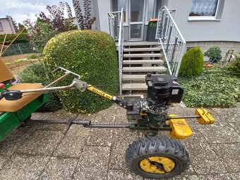 Prodám malotraktor Rustica AGM 1 s vlečkou +příslušenství - 2