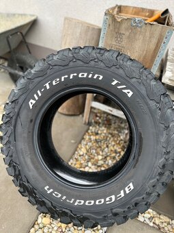 4x BFGoodrich ALL Terrain KO2 255/70 R16, 90% stav - 2