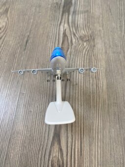 KLM Boeing 747 – realistický kovový model s podstavcem - 2