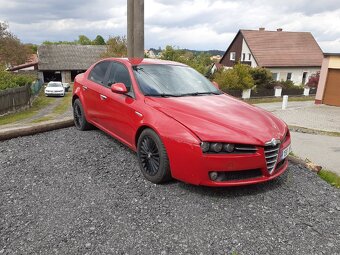 Alfa Romeo 159 - 2