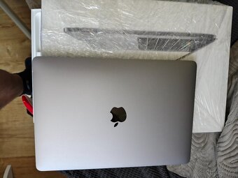 MacBook Pro 13,3" 2017 / i5 / 16GB / 512GB SSD / Silver - 2