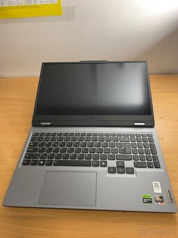 Laptop Gaming Lenovo LOQ 15ARP9 - 2