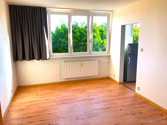 Pronájem bytu 1+1 36 m² Evžena Rošického, Ostrava - Svinov - 2