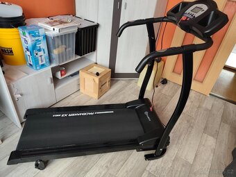 Běžecký pás Klarfit Pacemaker X3 černý - 2