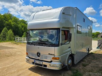 Mercedes-Benz Atego 7500 na přepravu koní s obytnou částí - 2