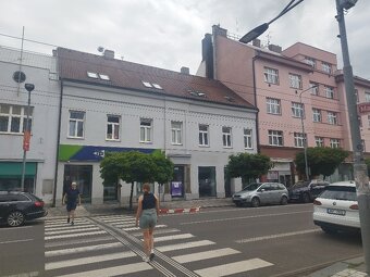 Pronájem obchodních prostor, kanceláří 133m2 17. listopadu - 2