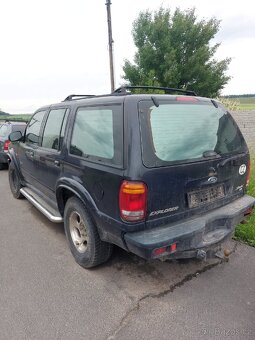 Ford Explorer - 2