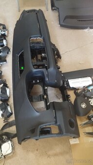 Airbagová sada Škoda Karoq s originální deskou - 2