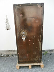 Trezor KOVONA - klika dveří náhradní díl za 500 kč - 2