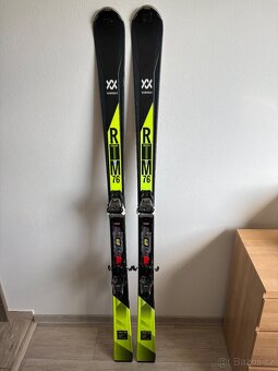 Lyžařské vybavení - 2