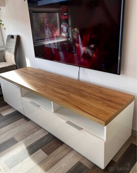 Nízká komoda / TV stolek Xora 180 cm - 2