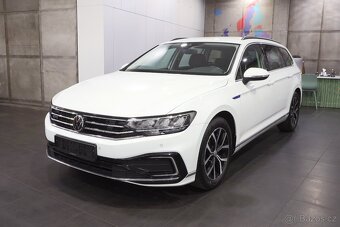 VW Passat B8 GTE Variant 1.4TSI 160kW - záruka Autodraft - 2