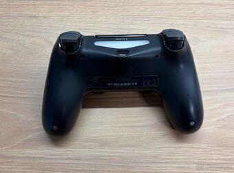 PS4 Ovladač DualShock 4 - 2