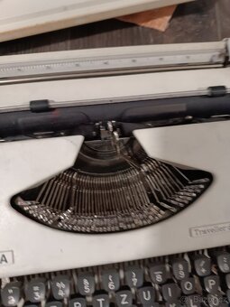 psací stroj - 2