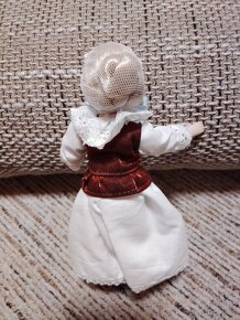 Porcelánová panenka - 2