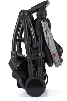 Cestovní kočárek Petite&Mars UP - 2