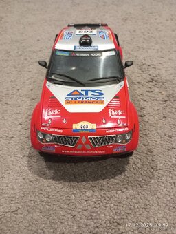 Prodám sběratelské auto Mitsubishi Pajero EVO - 2