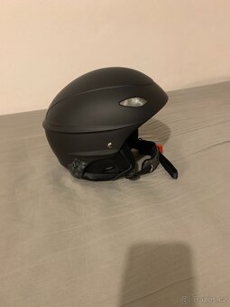 Lyžařská přilba - 2