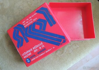 krabička od běžeckého vázání retro běžky - 2