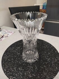 Křišťálová broušená váza - 2